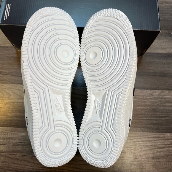 Nike Air Force 1 ‘07 LX - Picture 4 of 5